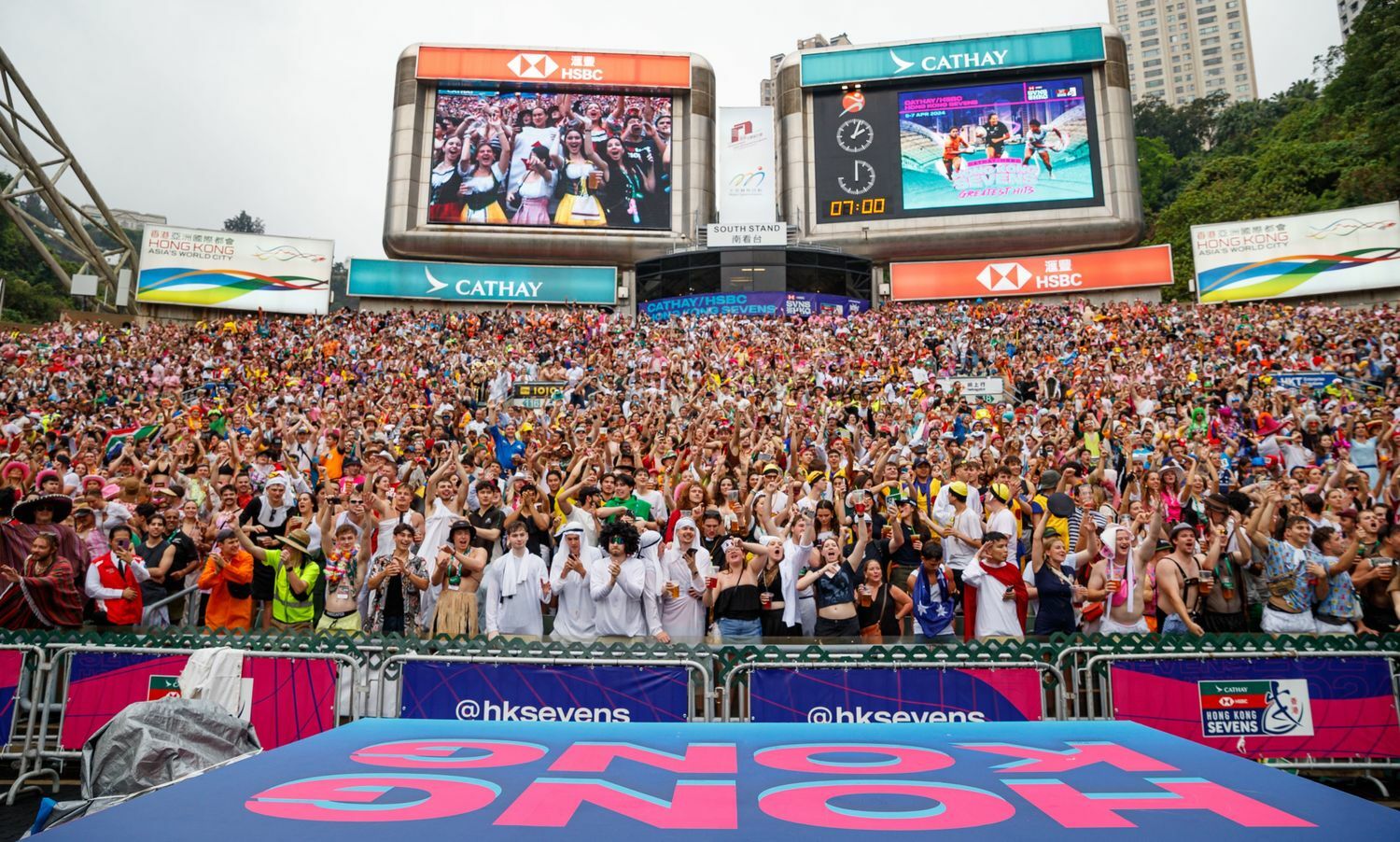 TICKETS ON SALE FOR DEBUT CATHAY/HSBC HONG KONG SEVENS  AT KAI TAK SPORTS PARK